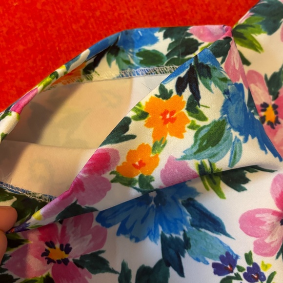 Zara vibrant flowers high waist pants made in Europe NWT - Picture 4 of 12